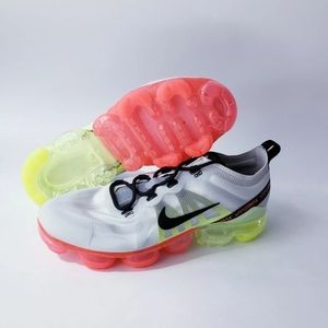 Nike Air VaporMax 2019 Neon Collection Size 6.5